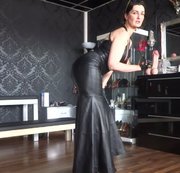 Lady Victoria - Orgasmus Kontrolle Spiel, Wichsanleitung von Deiner Lederherrin